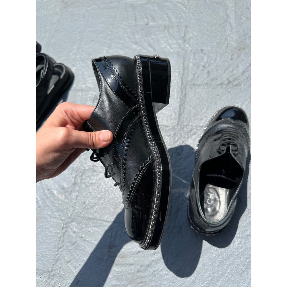 Chanel Black Leather Patent Chain Trim Wingtip Oxford Shoes womens 38.5 - Picture 11 of 16